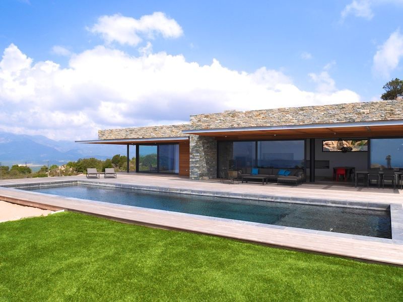 villa 7 Rooms for seasonal rent on PORTO VECCHIO (20137)