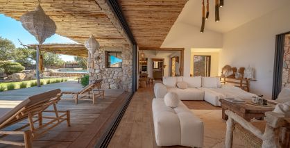 villa 10 Rooms for sale on PORTO VECCHIO (20137)