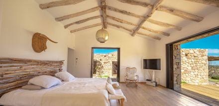 villa 10 Rooms for sale on PORTO VECCHIO (20137)