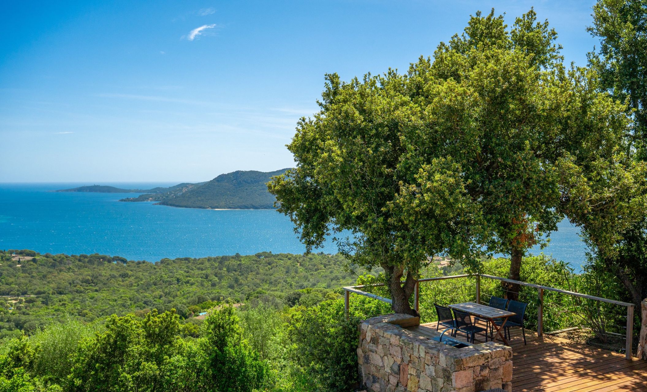 villa 7 Rooms for sale on PORTO VECCHIO (20137)