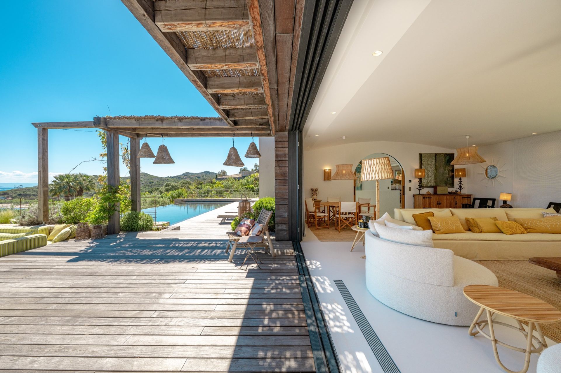 villa 12 Pièces en location saisonnière sur BONIFACIO (20169)
