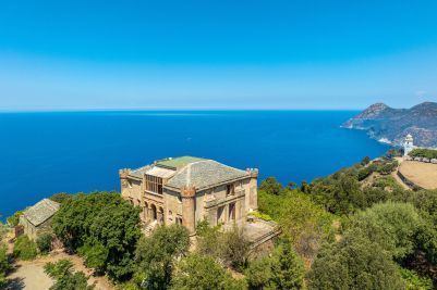 Sale Castle Canari 25&nbsp;Rooms 500&nbsp;m²