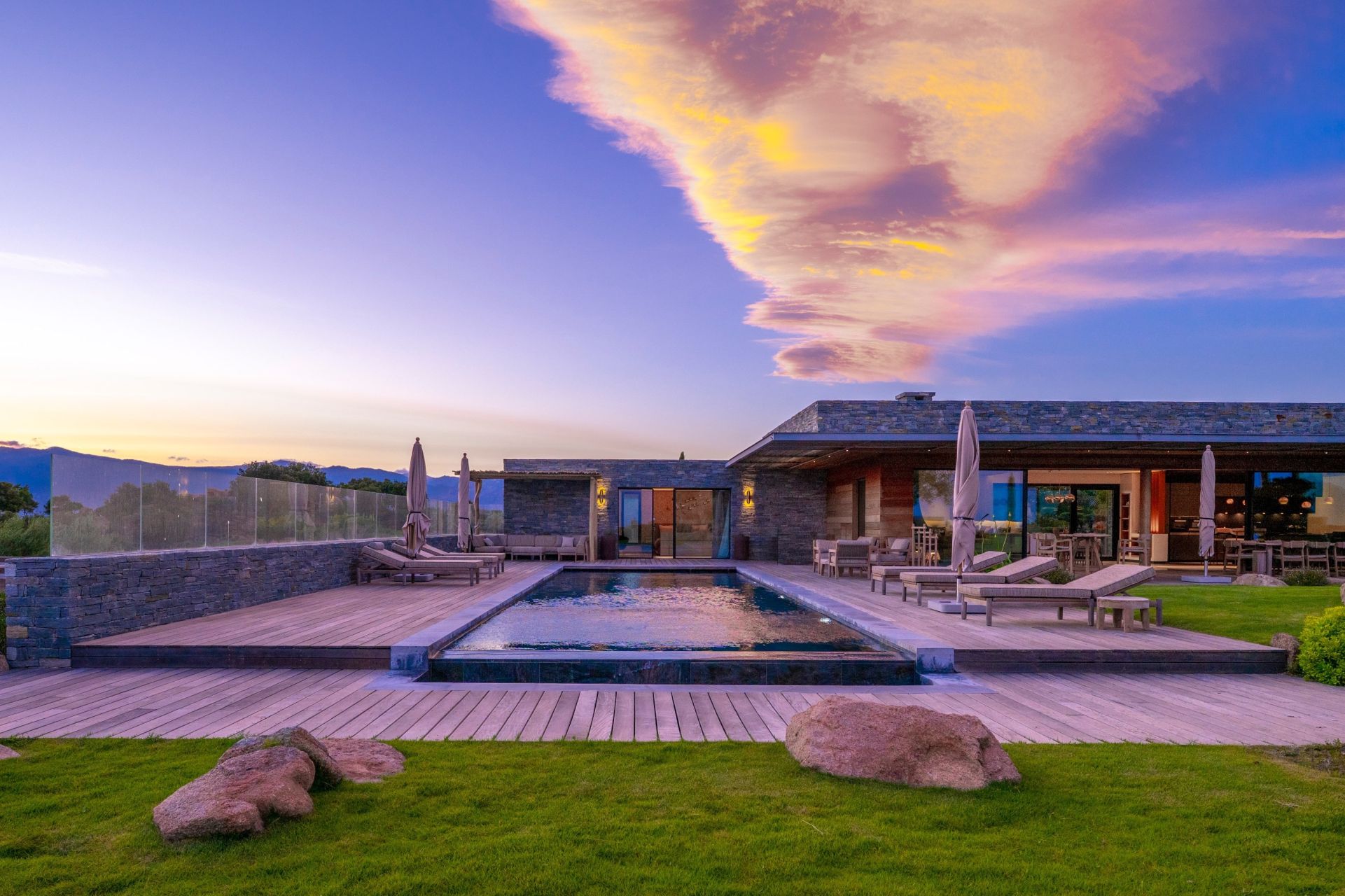 villa 7 Pièces en location saisonnière sur PORTO VECCHIO (20137)