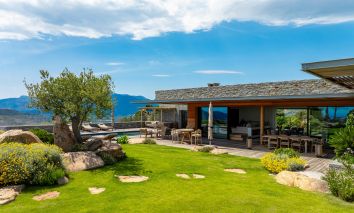 villa 7 Pièces en location saisonnière sur PORTO VECCHIO (20137)