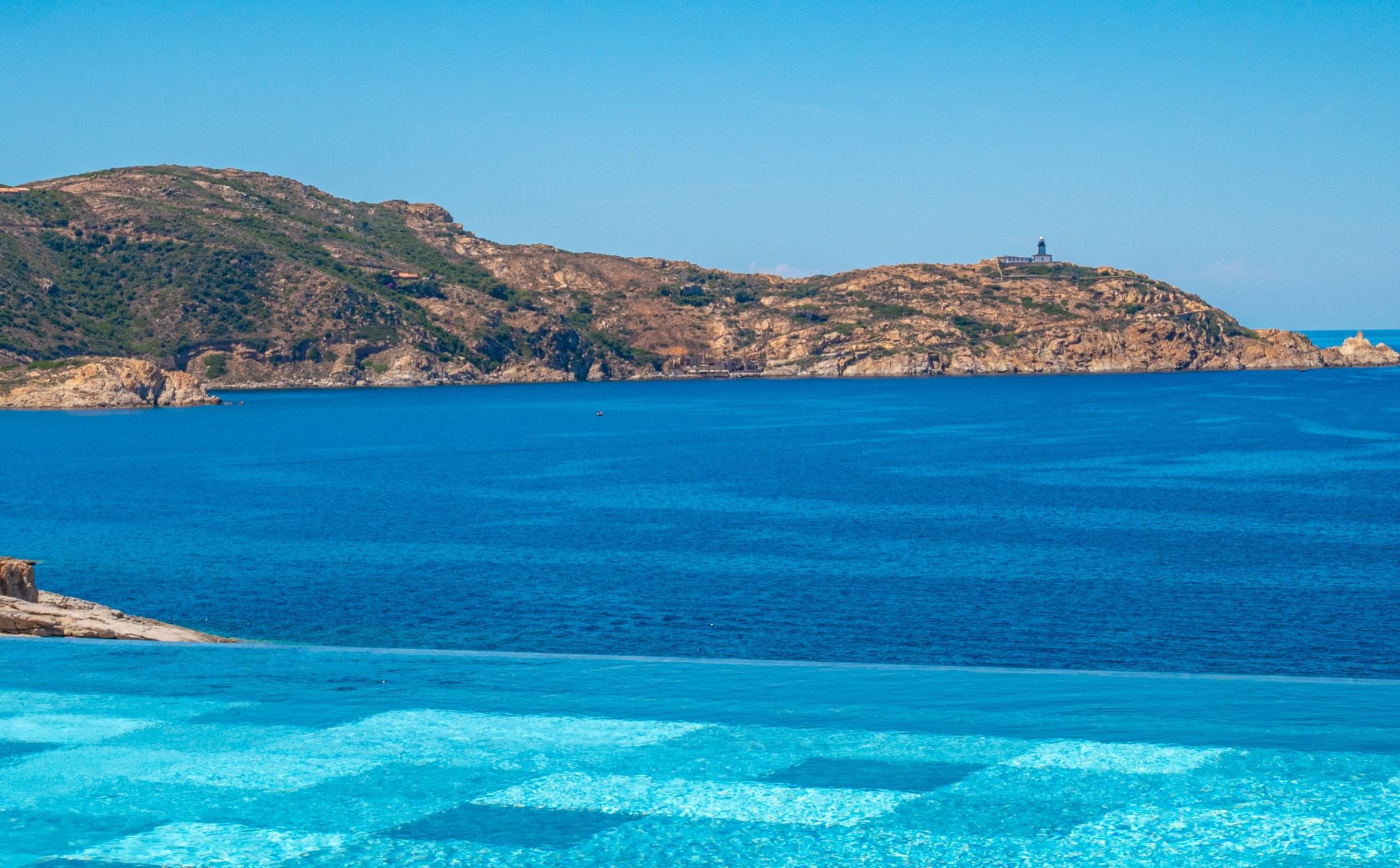 villa 9 Rooms for sale on CALVI (20260)
