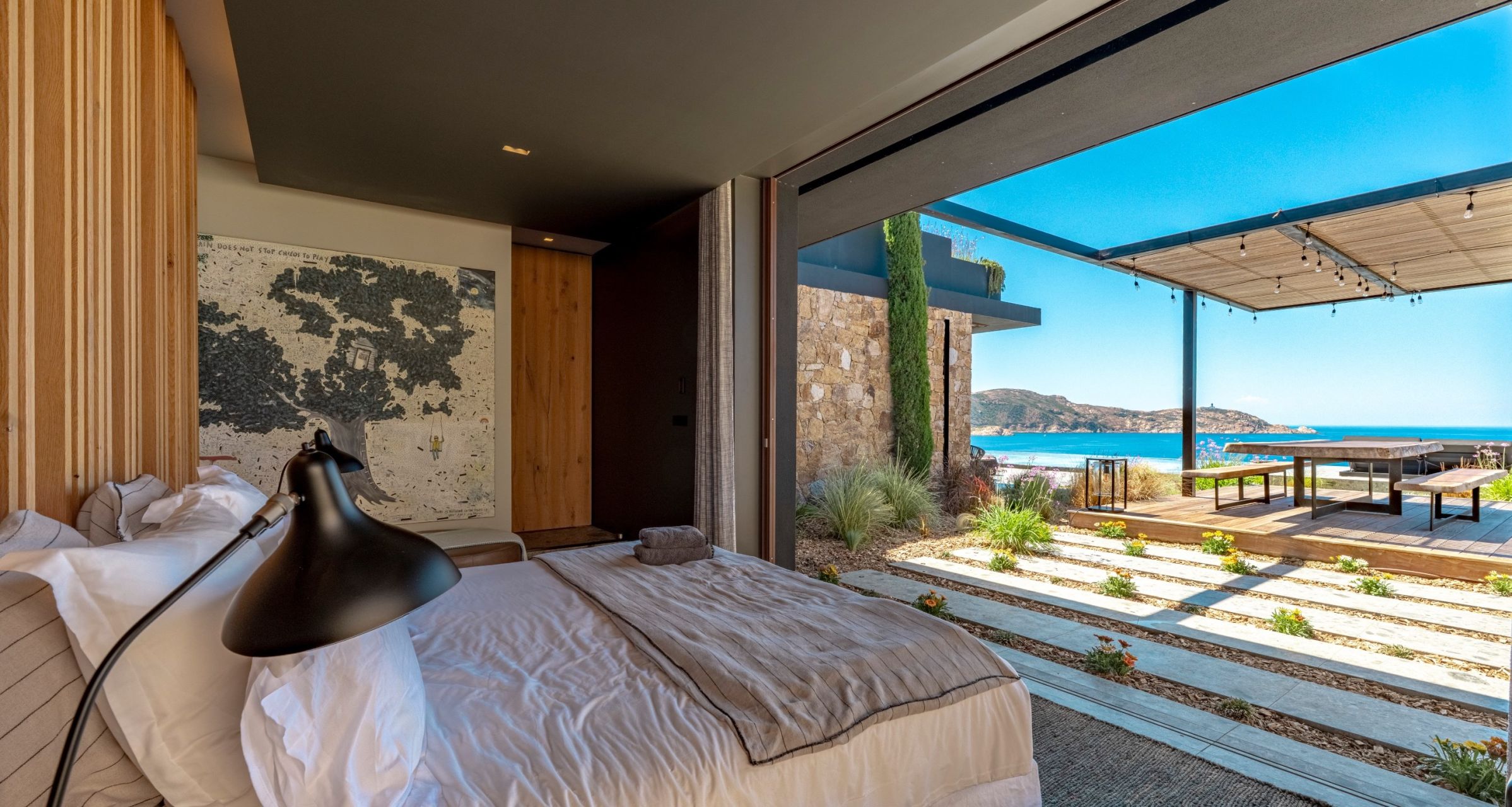 villa 9 Rooms for sale on CALVI (20260)