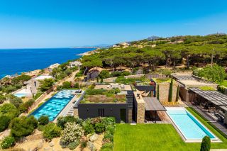 villa 9 Rooms for sale on CALVI (20260)