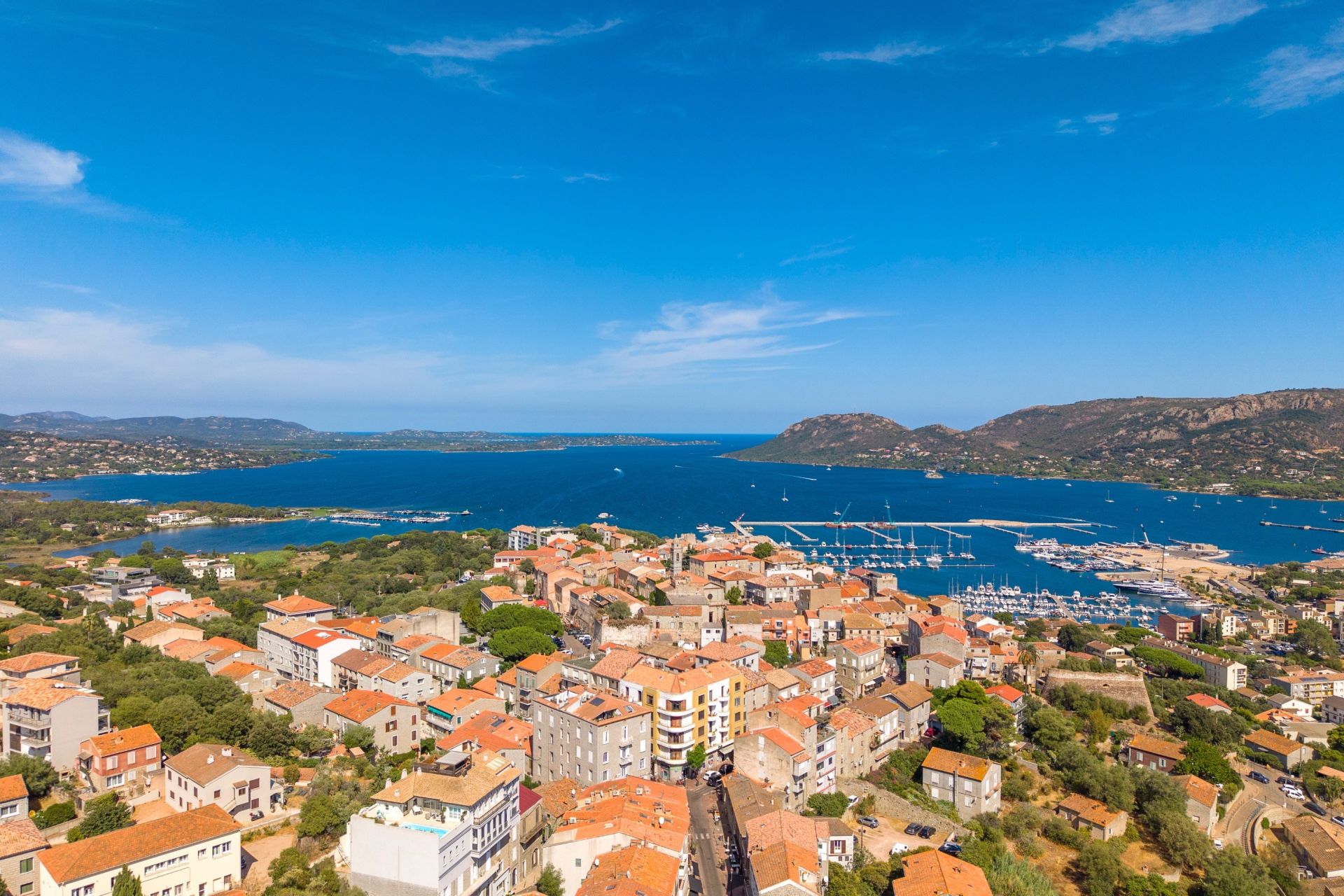 apartment 4 Rooms for sale on PORTO VECCHIO (20137)