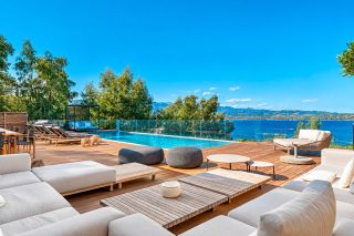 villa 11 Rooms for seasonal rent on PORTO VECCHIO (20137)