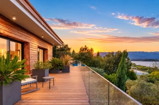 villa 11 Rooms for seasonal rent on PORTO VECCHIO (20137)