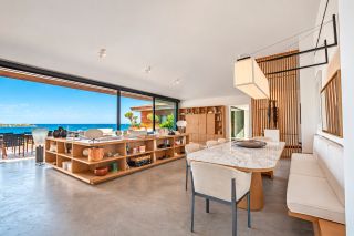 villa 11 Rooms for seasonal rent on PORTO VECCHIO (20137)