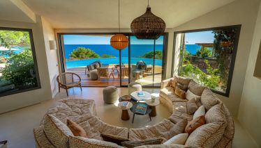 villa 9 Rooms for seasonal rent on PORTO VECCHIO (20137)